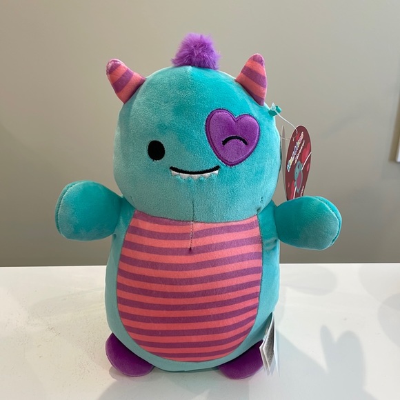 NWT 10” Leon the Monster w/ Heart Eye Valentine Hugmees Squishmallow - Picture 1 of 7